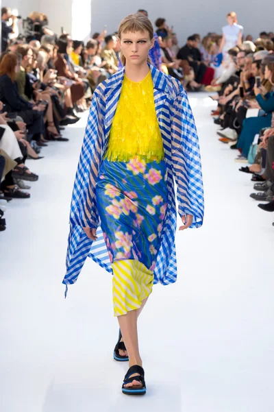 Look 28